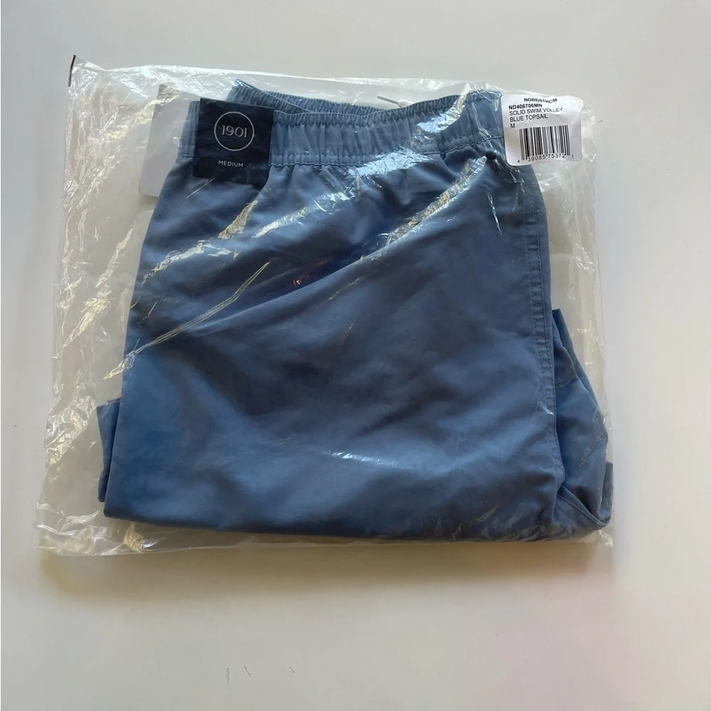 Nordstrom 1901 Solid Slim Fit Volley Swim Trunk Topsail Blue - M